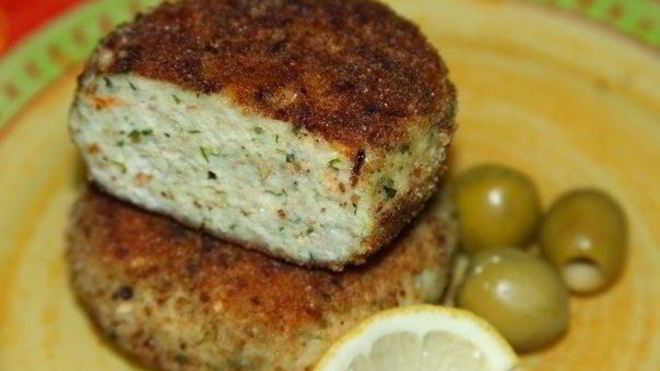 Рецепт Пикантные рыбные котлеты с сыром