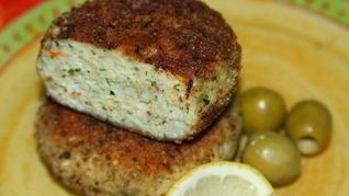 Рецепт Пикантные рыбные котлеты с сыром