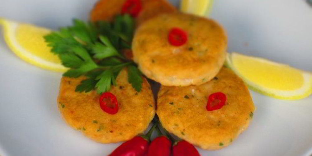 Как приготовить рыбные котлетки с креветками