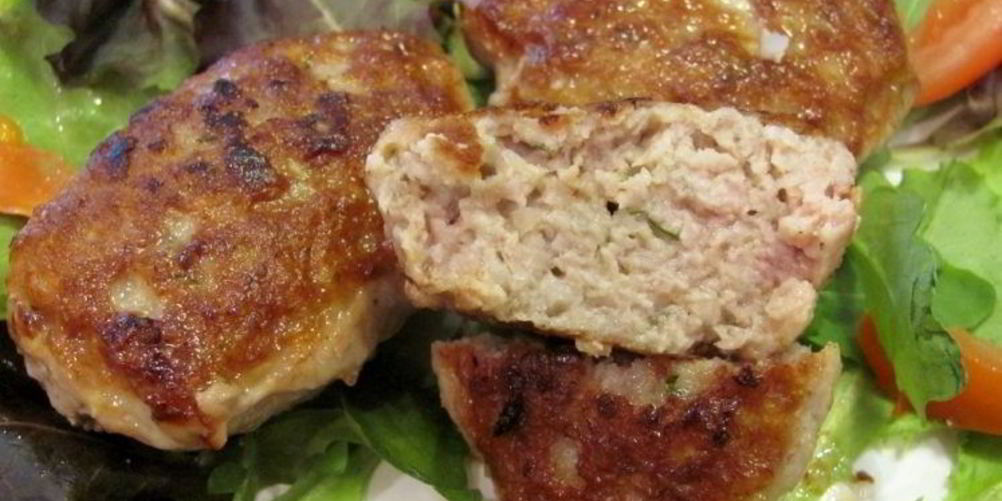 Рецепт морковные котлеты с яблоками, курагой и изюмом