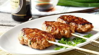 Рецепт Цукуне куриные котлетки на шпажках в духовке