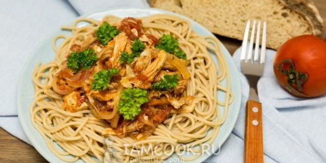 Рецепт лапша с курицей в томатном соусе