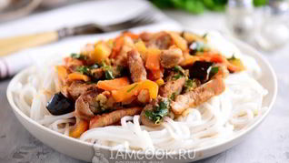 Рецепт Лапша удон со свининой и овощами