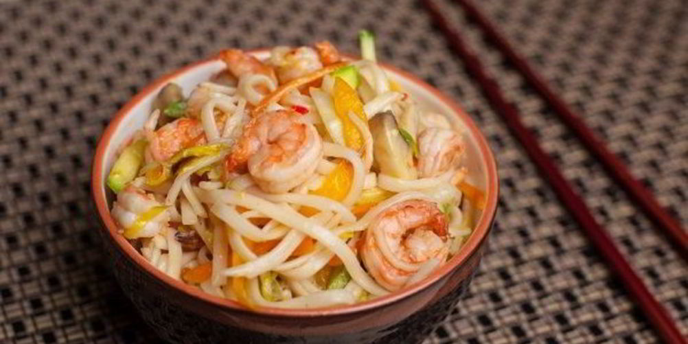 Как приготовить лапша вок с креветками