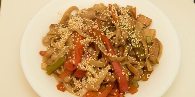 Рецепт лапша вок с курицей и кабачками