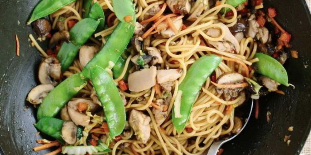 Как приготовить лапша вок с курицей и овощами