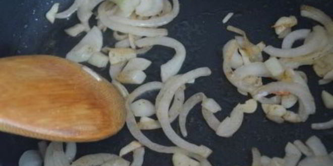 Рецепт черная паста со сливочной форелью