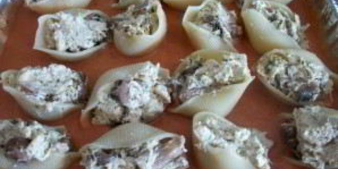 Рецепт макароны, фаршированные курицей и грибами