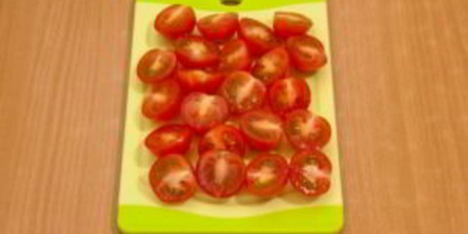 Рецепт макароны с беконом, моцареллой и помидорами