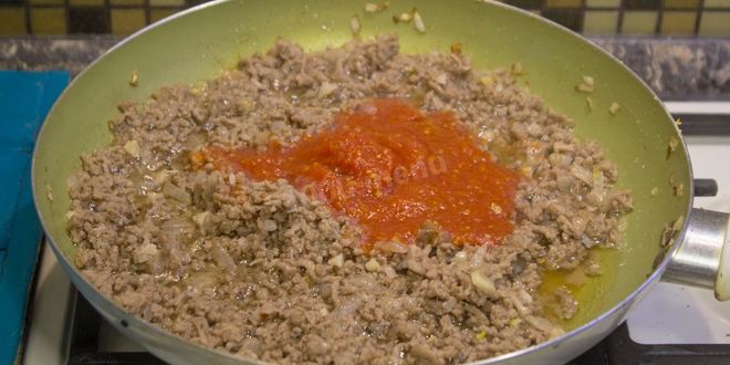 Рецепт макароны с говядиной и соусом болоньезе