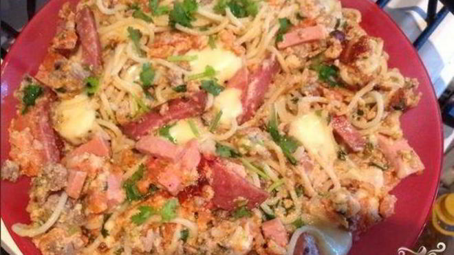 Рецепт Макароны с колбасой и яйцом