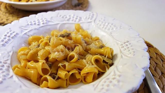 Рецепт Макароны с ливерной колбасой