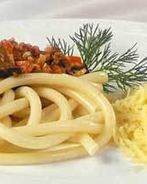 Макароны с соусом