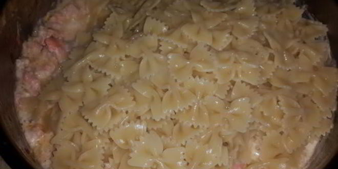 Рецепт паста с красной рыбой в сливочном соусе