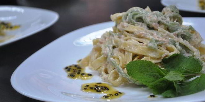 Рецепт паста с лососем и маракуйей