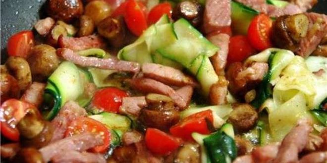 Рецепт паста с шампиньонами и окороком