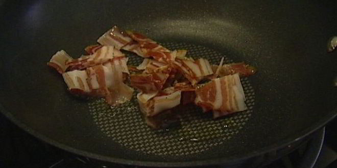Рецепт спагетти с семгой и беконом в воке