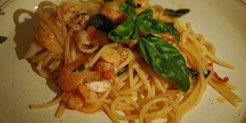 Рецепт спагетти с курицей в сметанном соусе