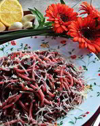 Свекольно-шпинатная пикантная паста