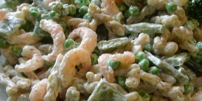 Рецепт запеченная паста с креветками, зелеными овощами и ароматным сыром