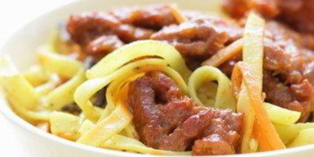 Как приготовить жареная лапша со свининой
