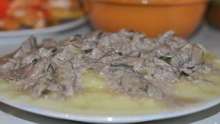 Рецепт Бефстроганов из печени со сметаной