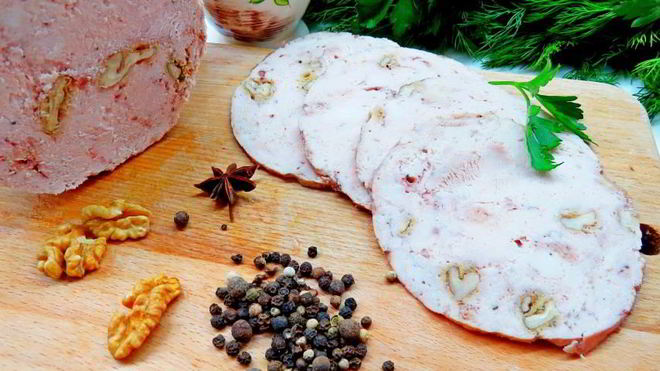 Рецепт Домашняя куриная ветчина с грецкими орехами