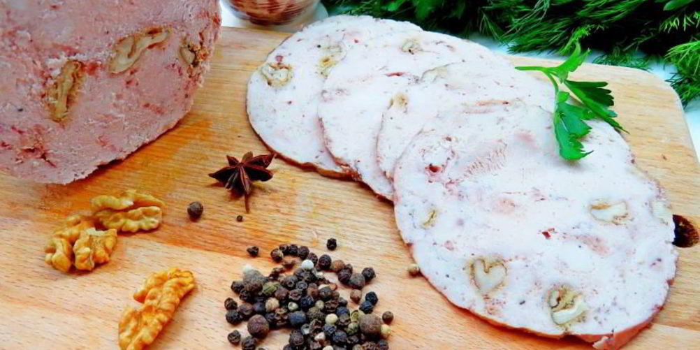 Как приготовить домашняя куриная ветчина с грецкими орехами
