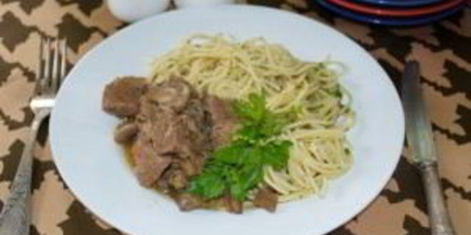 Рецепт говядина под грибным соусом