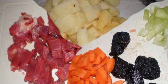 Рецепт говядина в горшочках с овощами