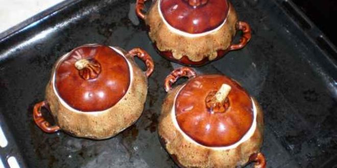 Рецепт говядина в горшочках с овощами