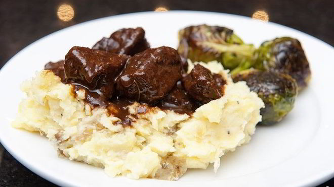 Рецепт Говядина в красном вине