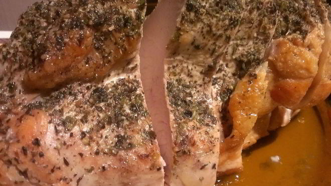 Рецепт Индейка в шампанском с прованскими травами