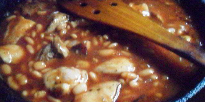 Рецепт куриное филе с фасолью в томатном соусе