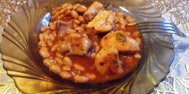 Рецепт куриное филе с фасолью в томатном соусе