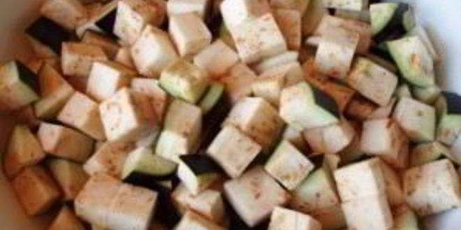 Рецепт куриные сердечки с баклажанами