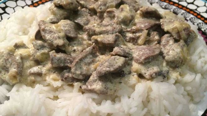 Рецепт Куриные сердечки со сметаной