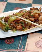 Курица с арахисом