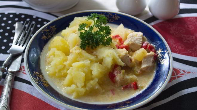 Рецепт Курица с овощами и ананасами