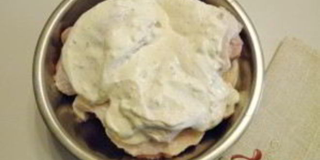 Рецепт курица в духовке под сметанным соусом
