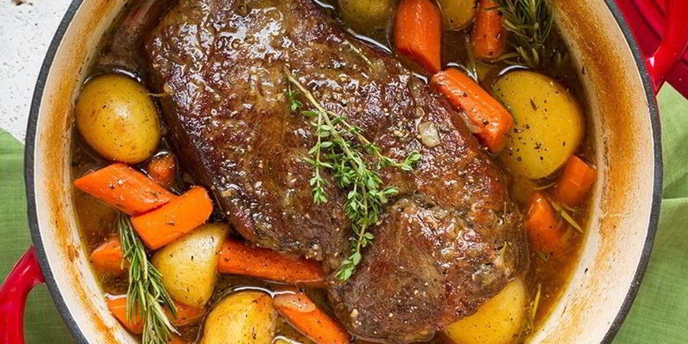 Как приготовить мясо с картошкой в духовке