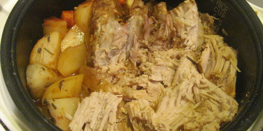 Как приготовить мясо с картошкой в мультиварке