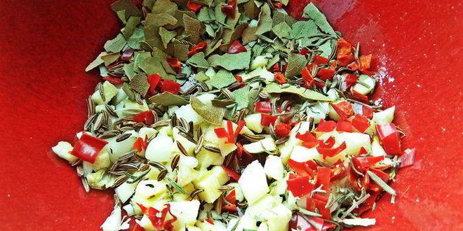 Рецепт рулька с разной капустой и грибами