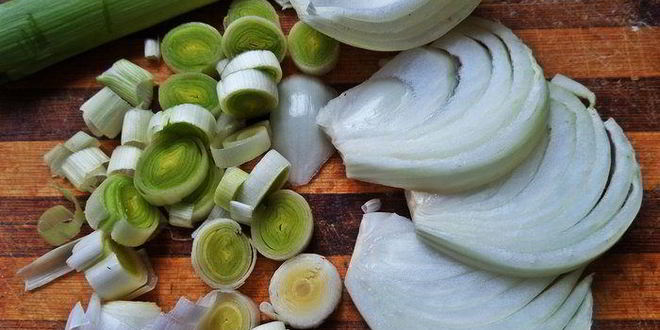 Рецепт рулька с разной капустой и грибами