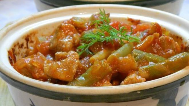 Рецепт Свинина с овощами в горшочках