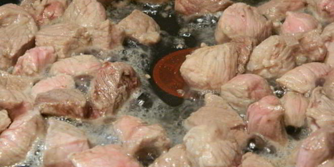 Рецепт свинина с овощами в горшочках