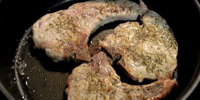 Рецепт свиные отбивные на сковороде