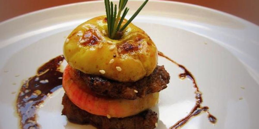 Рецепт телятина, томленная с чоризо и овощами