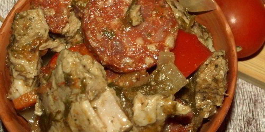 Как приготовить телятина, томленная с чоризо и овощами