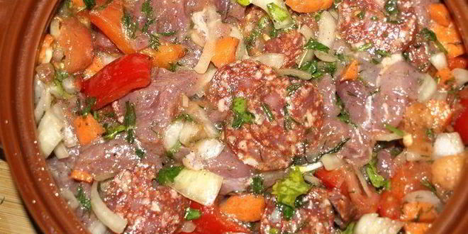 Рецепт телятина, томленная с чоризо и овощами